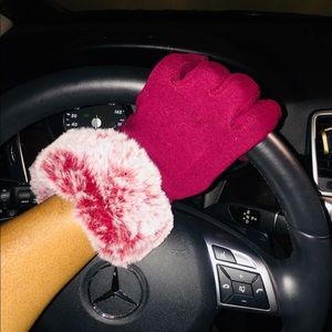 Beautiful Faux Fur Gloves
